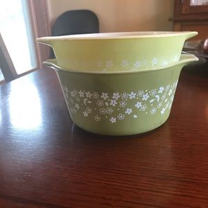 Bundle of 2 vintage Pyrex Spring Blossom Green